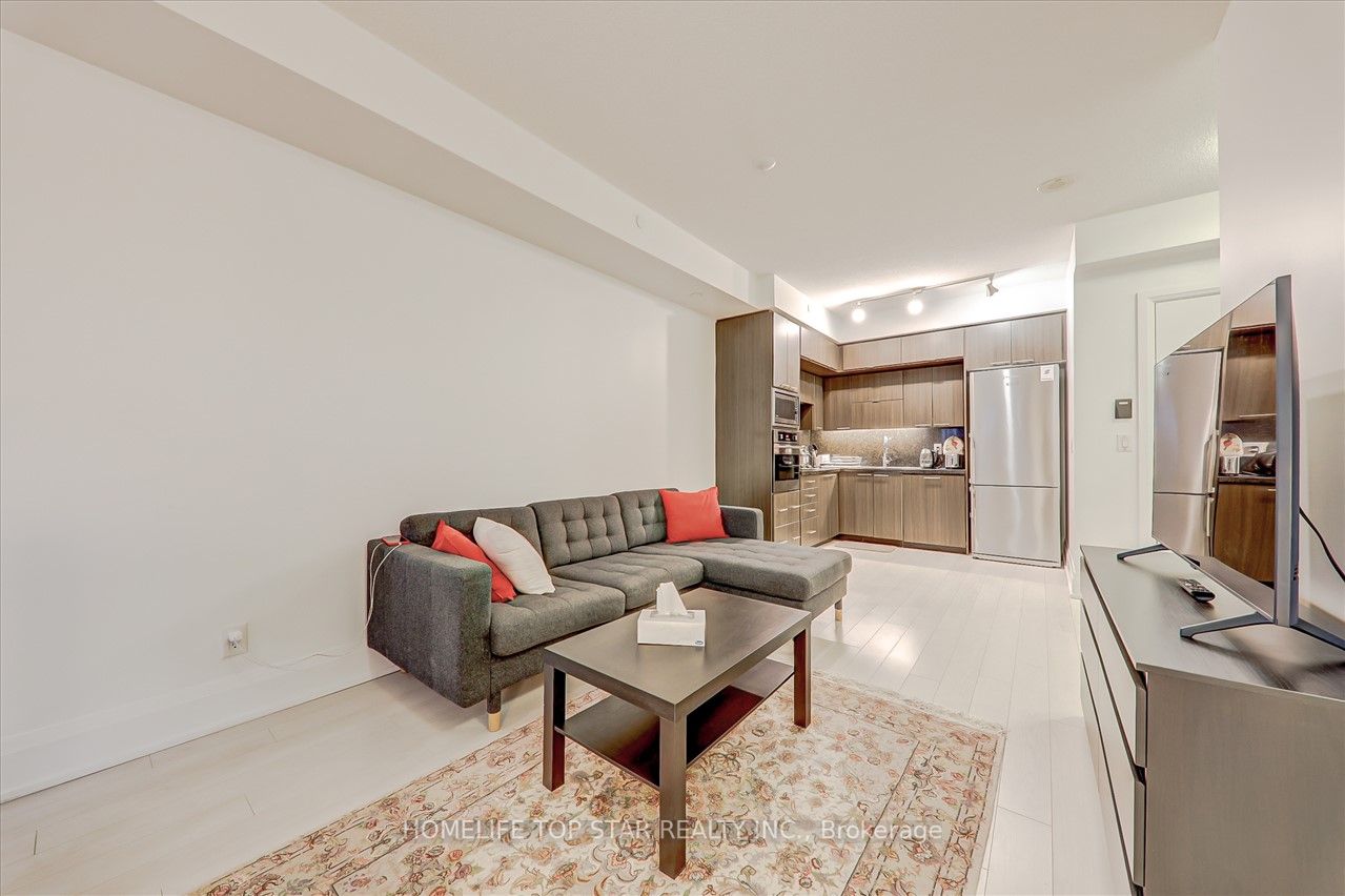 120 Harrison Garden Blvd, #901