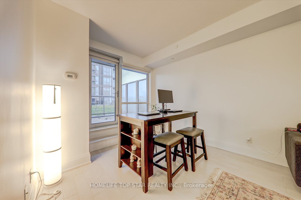 120 Harrison Garden Blvd, #901