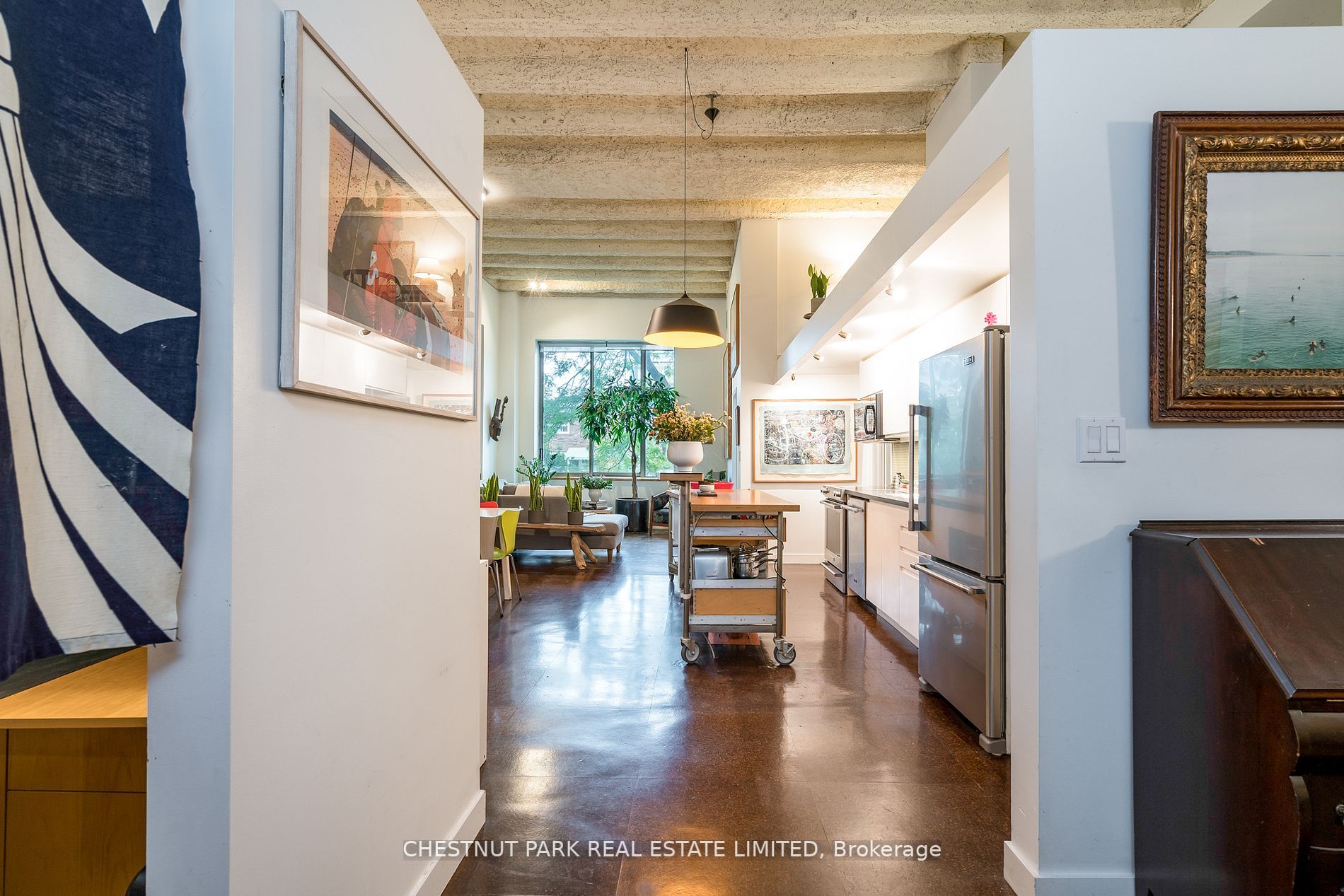 21 Nassau St, #208