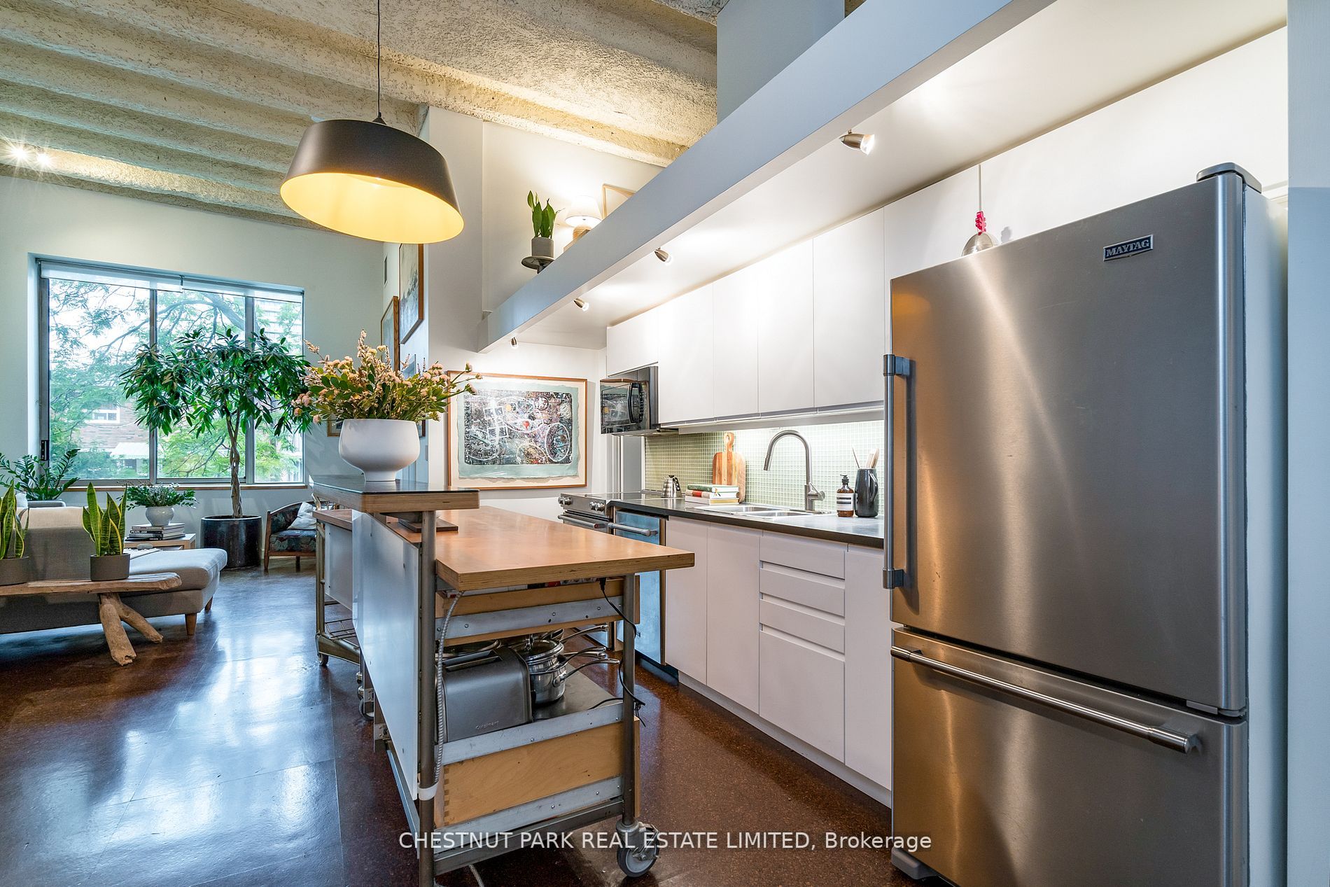 21 Nassau St, #208