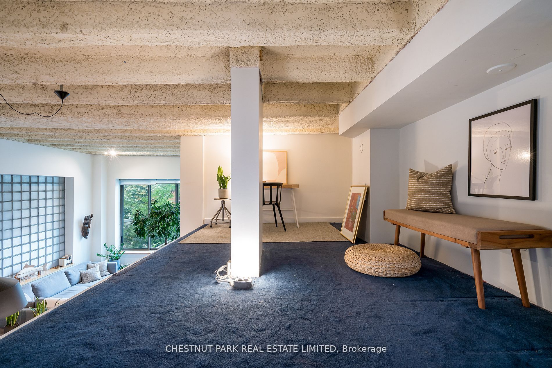 21 Nassau St, #208