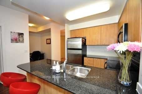 509 Beecroft Rd, #2210