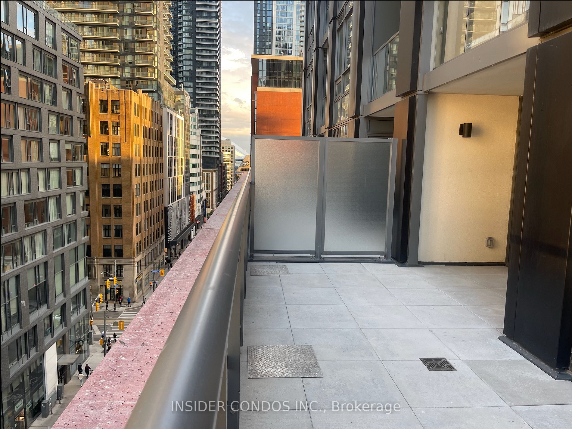 108 Peter St, #803