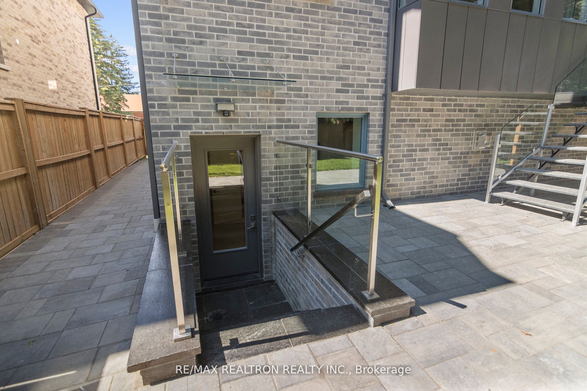 171 Burndale Ave