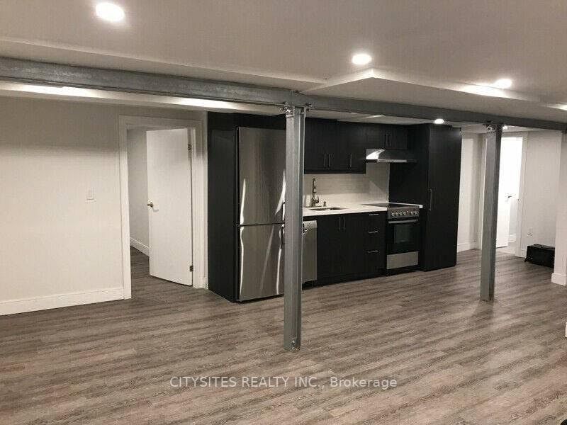 299 Rosewell Avenue