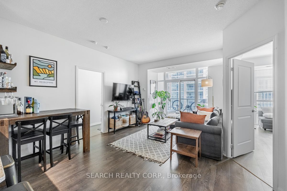 75 East Liberty St, #1801