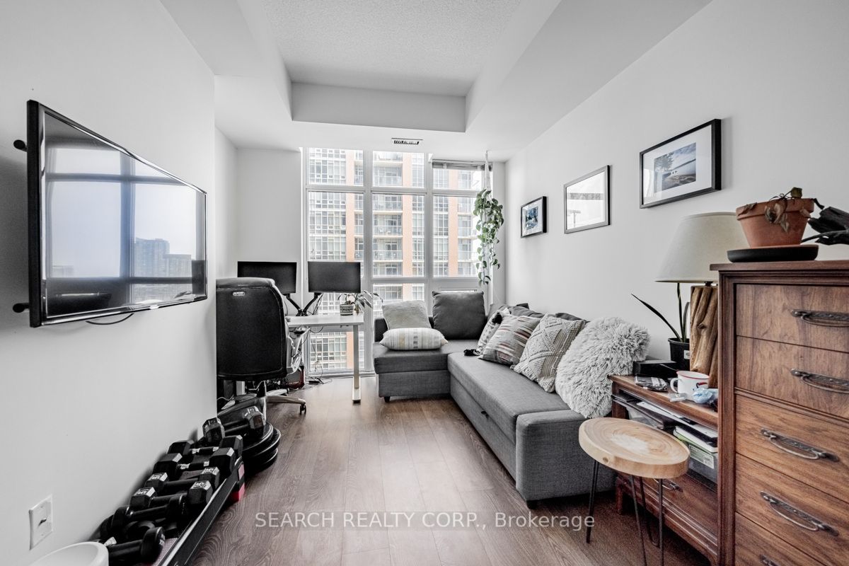 75 East Liberty St, #1801