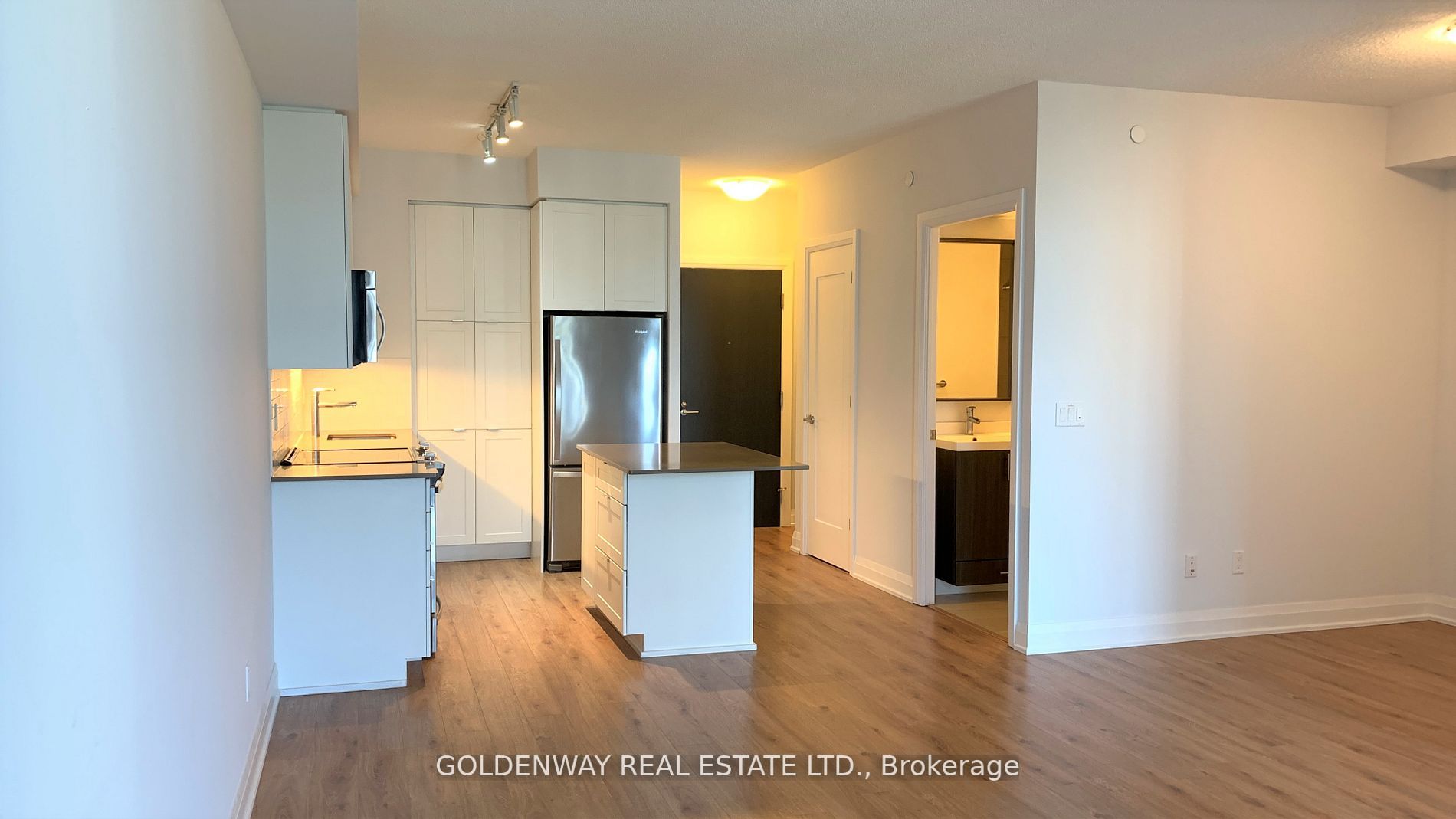 18 Graydon Hall Dr, #1004