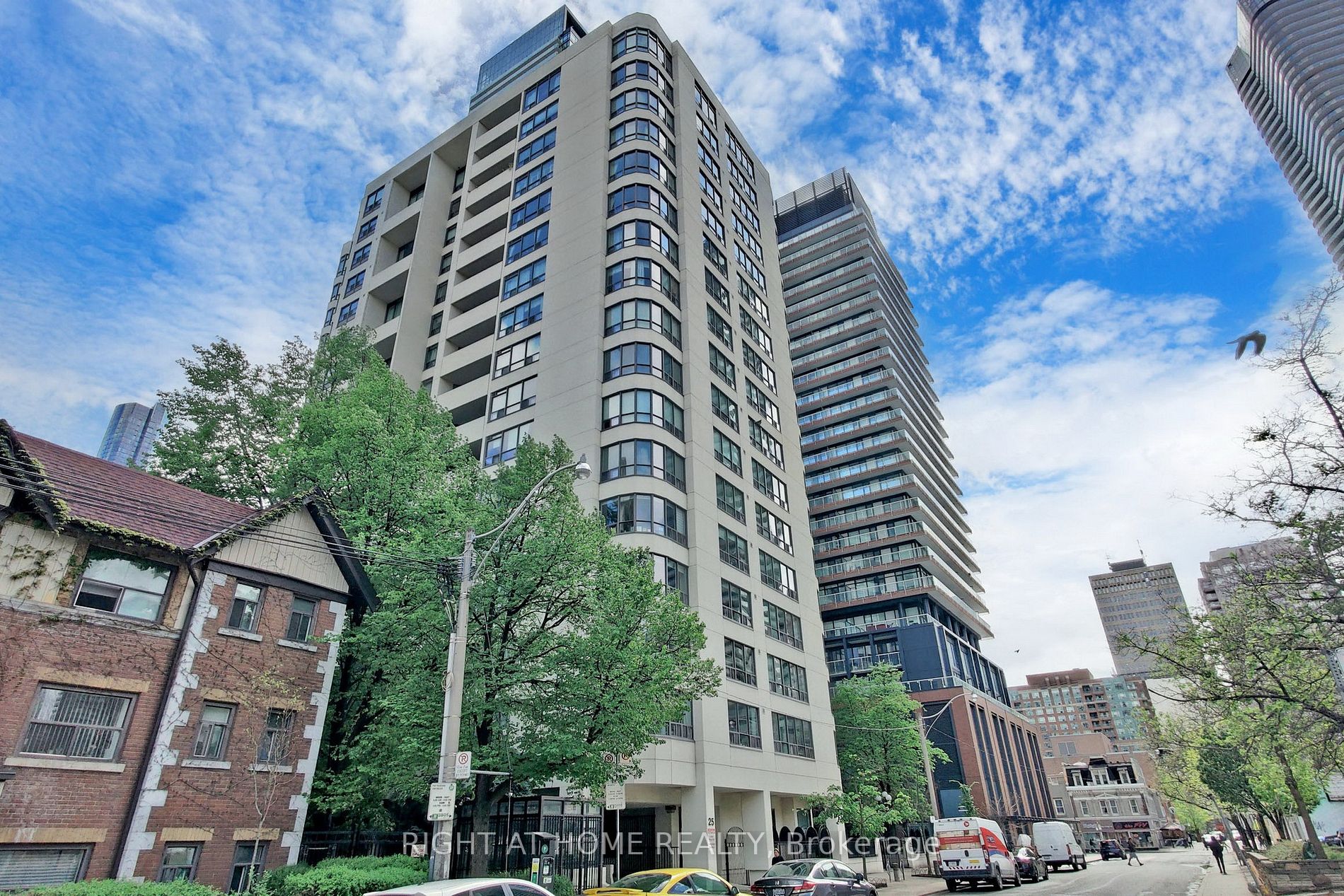 25 Maitland St, #205