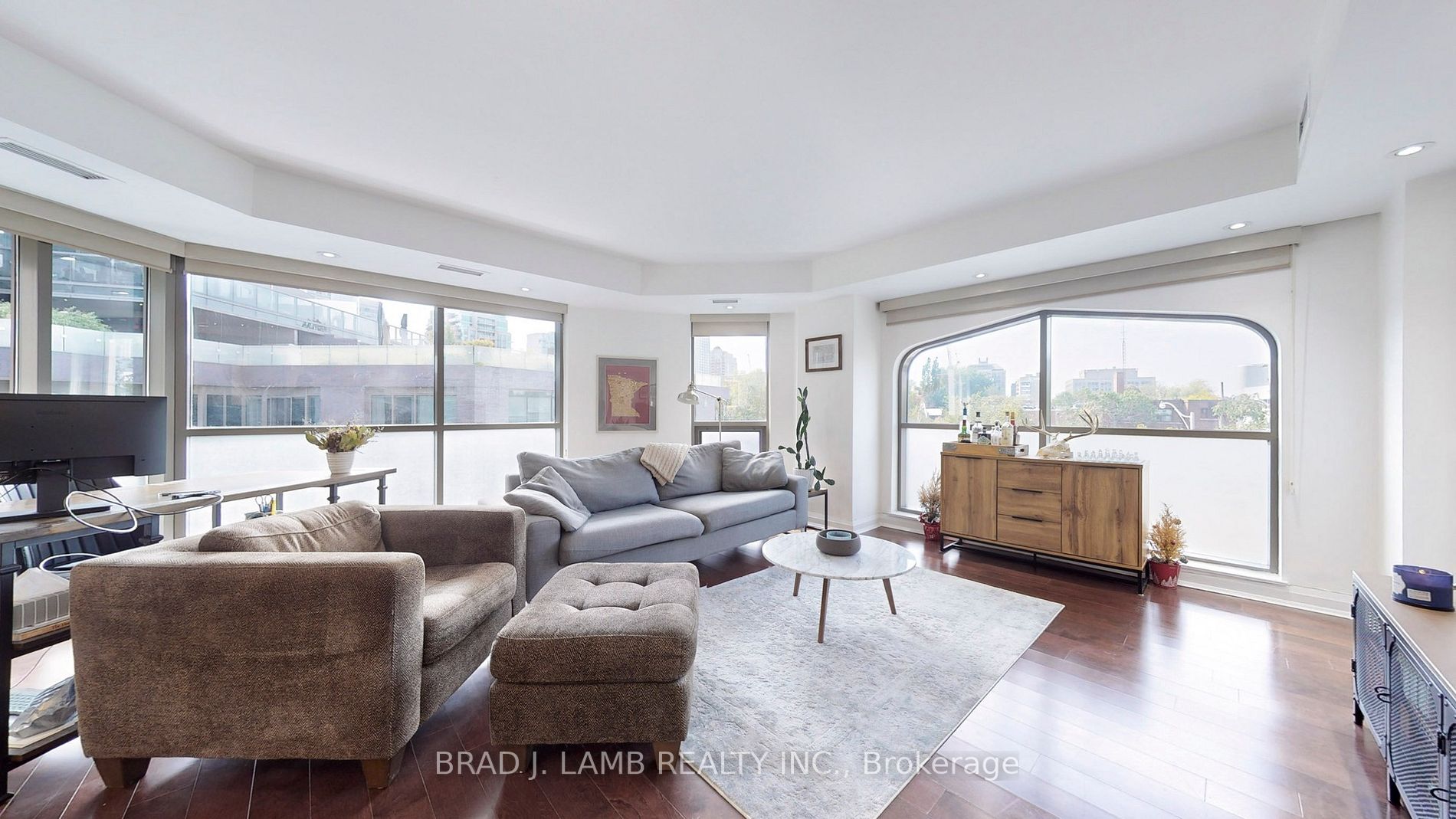 3 McAlpine Street, #411