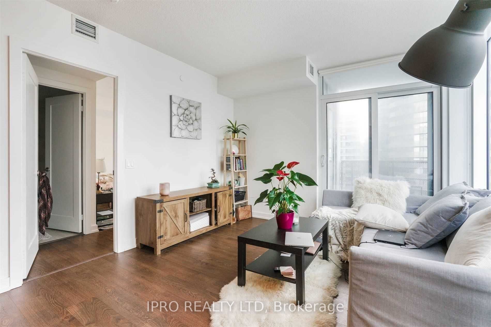 10 York St, #2803