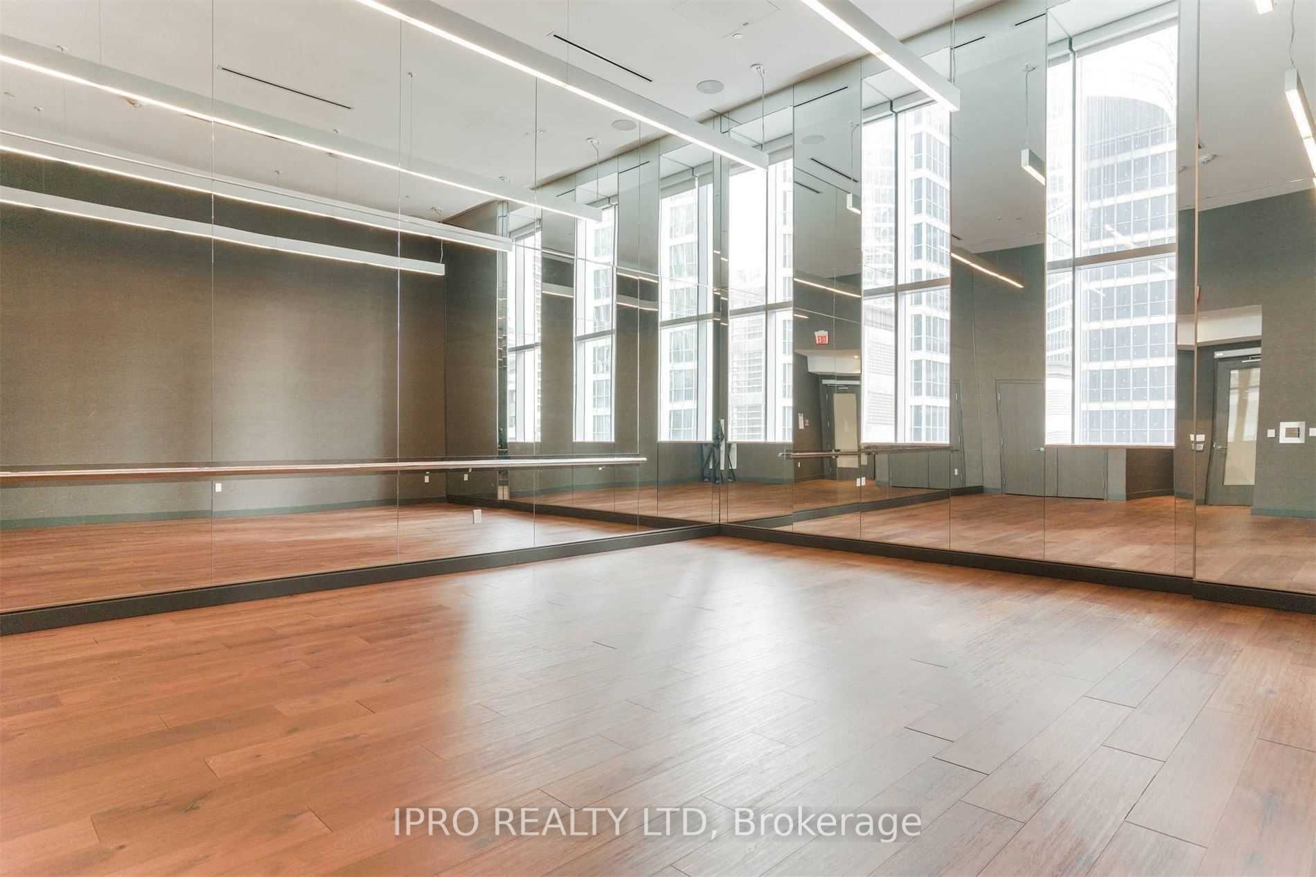 10 York St, #2803