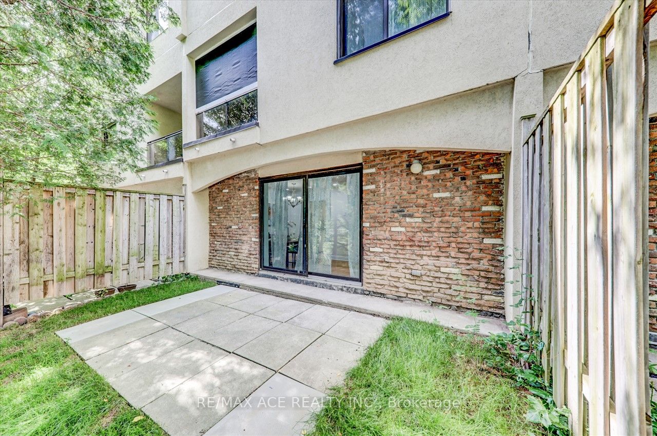 25 Pebble Bywy, #21