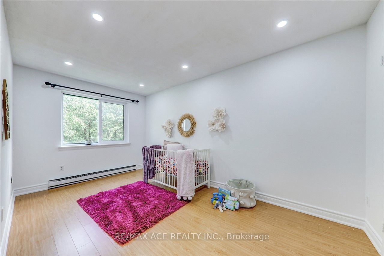 25 Pebble Bywy, #21