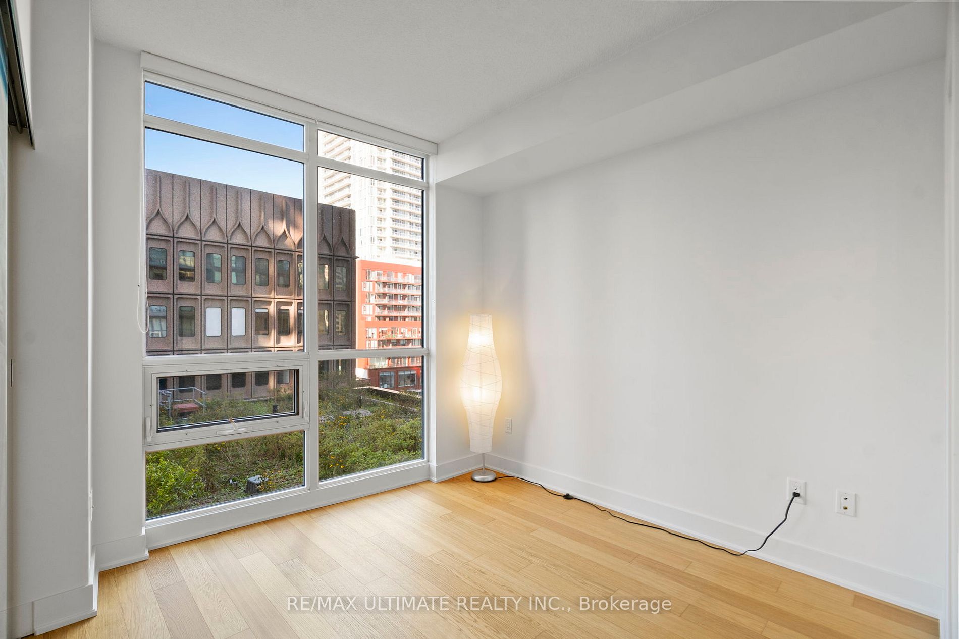 30 Roehampton Avenue, #802