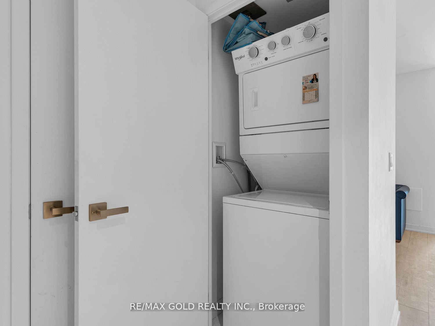 31 Tippett Rd, #453