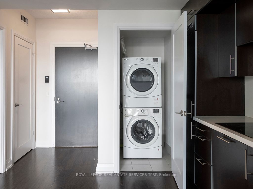 2 Anndale Dr, #2703