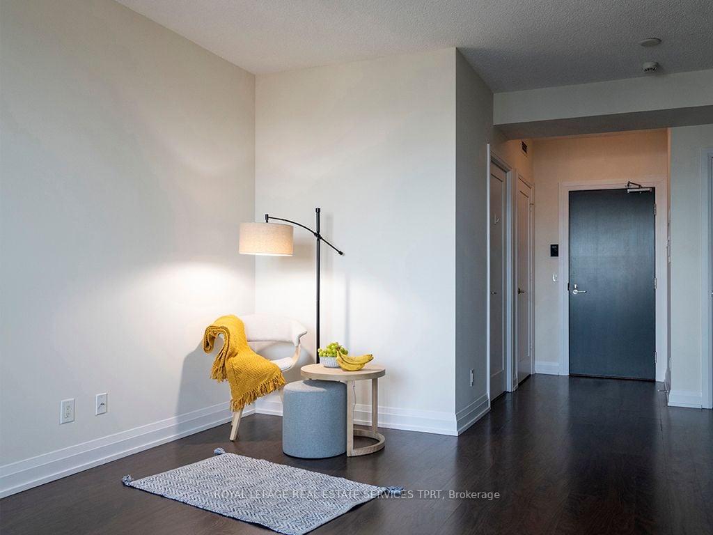 2 Anndale Dr, #2703