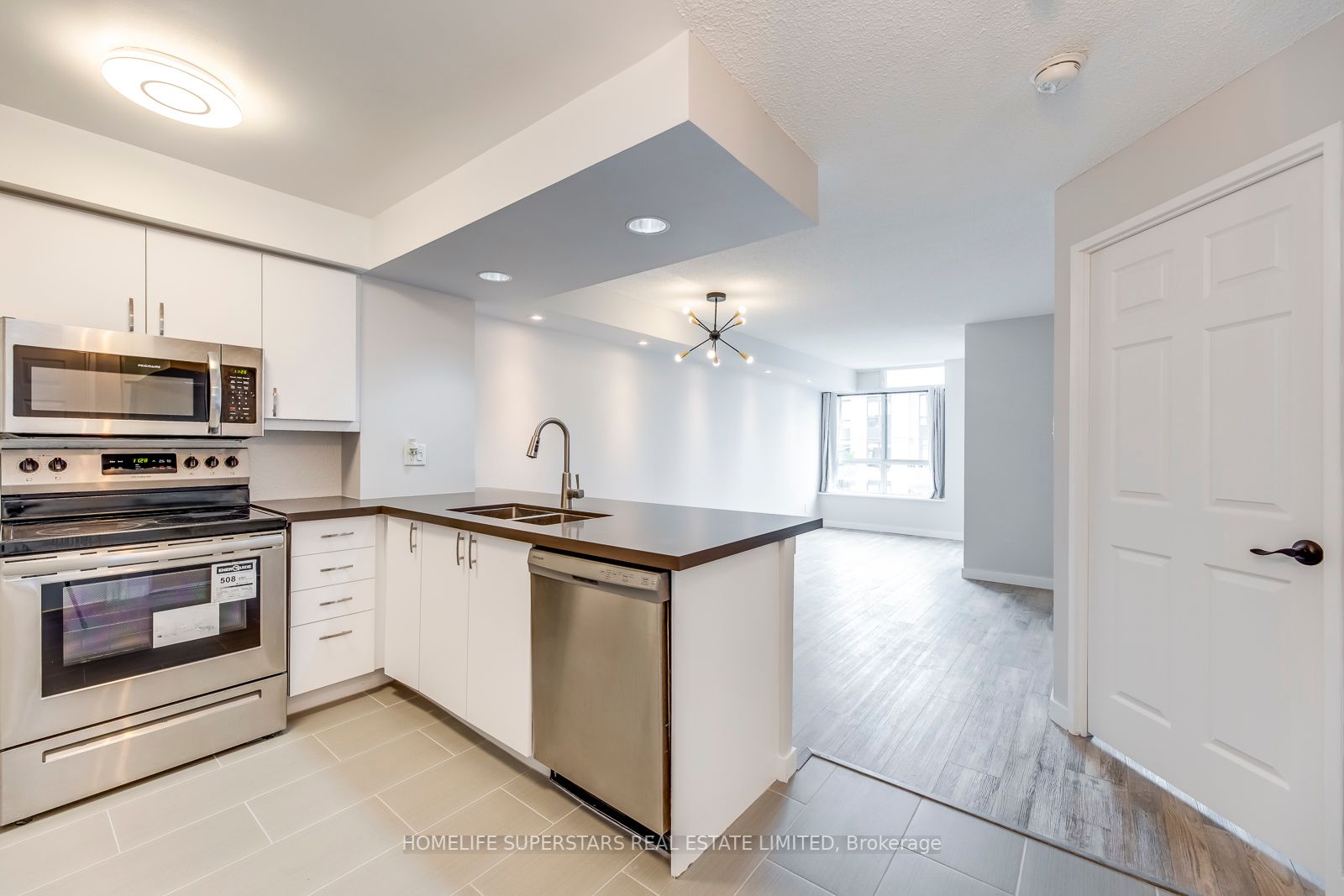 801 King St, #818