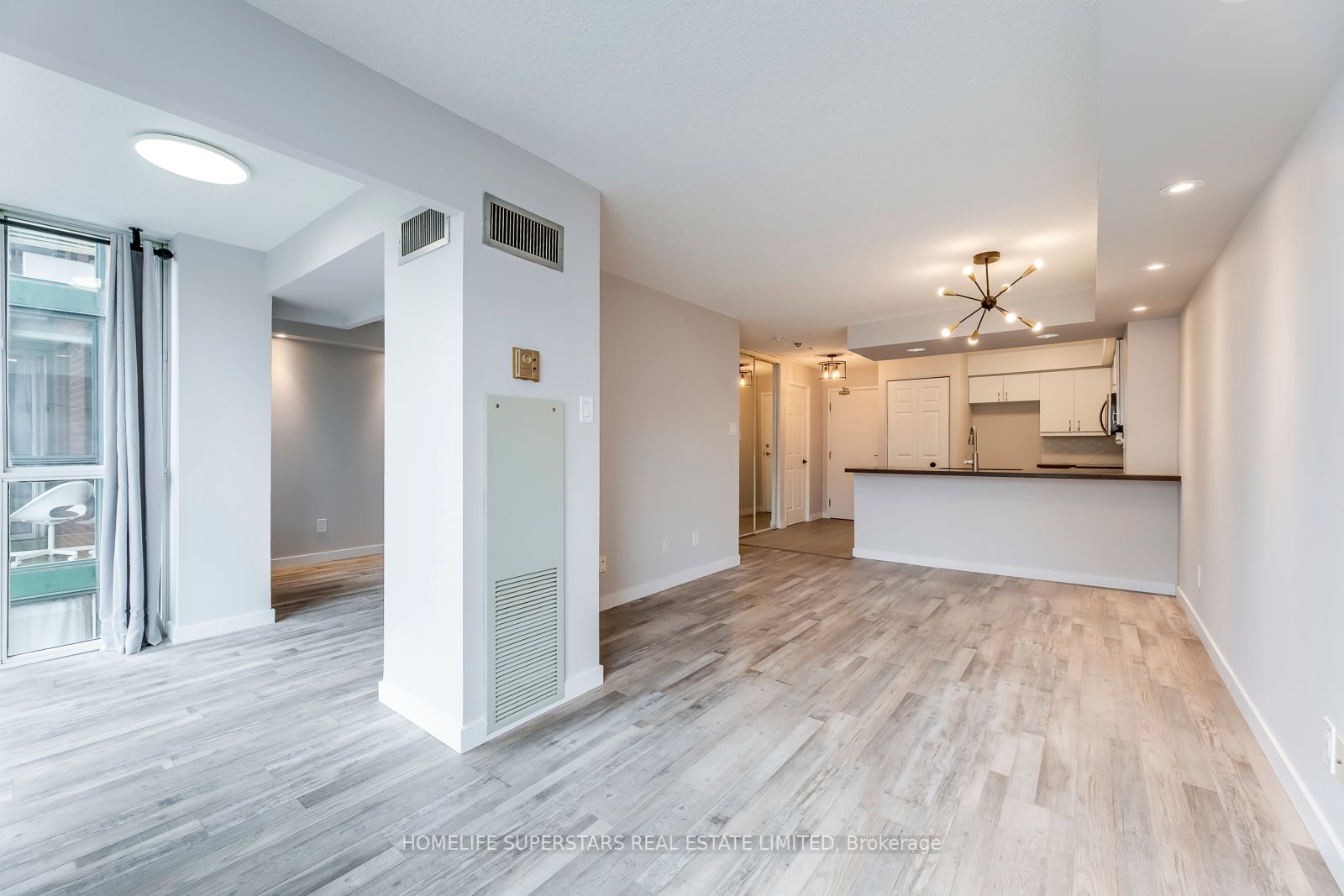 801 King St, #818