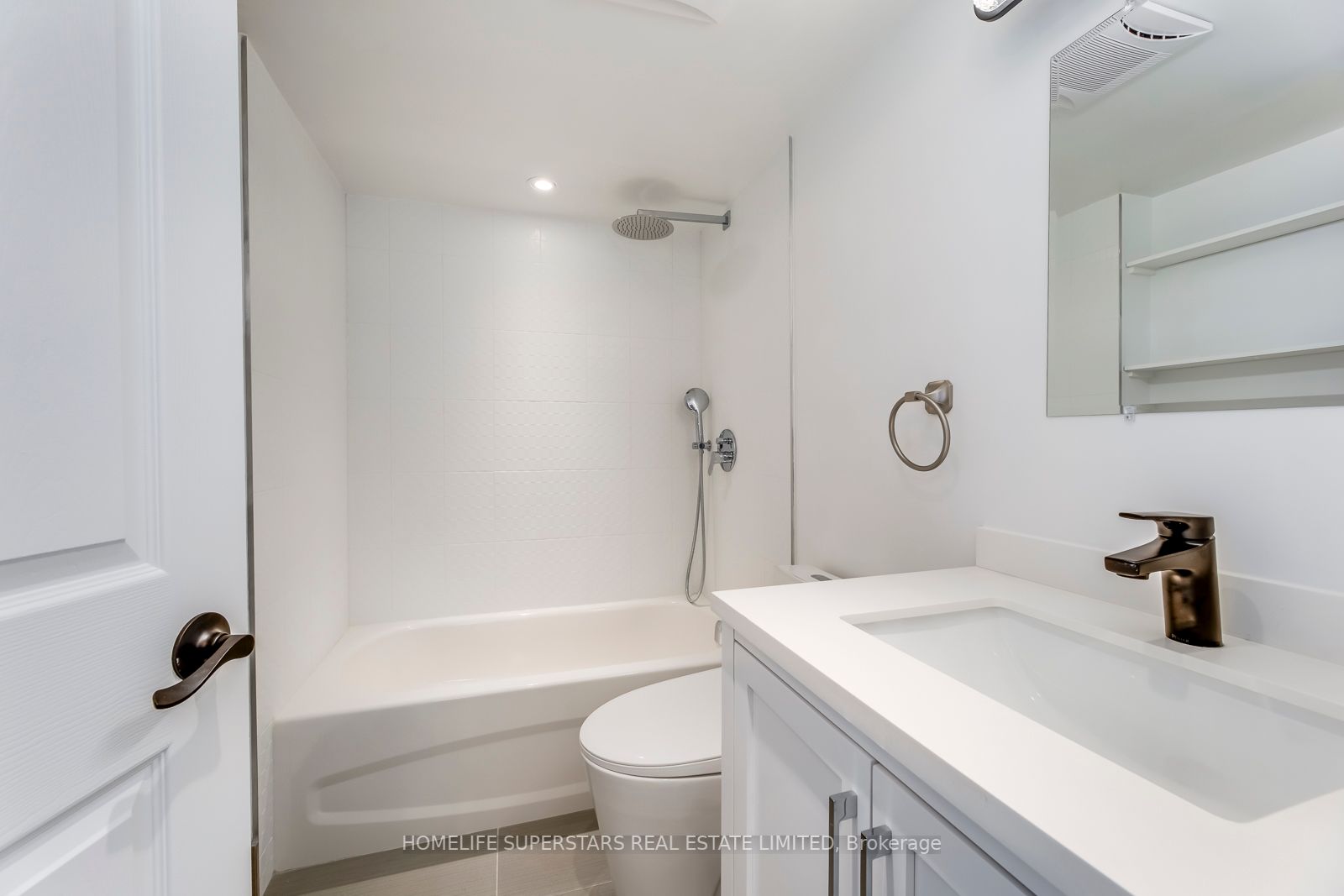 801 King St, #818