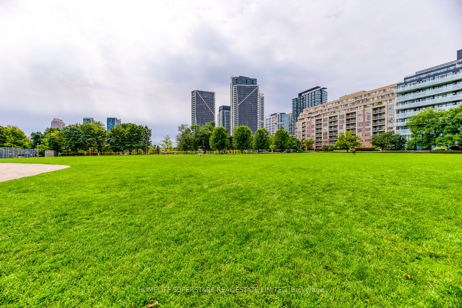 801 King St, #818