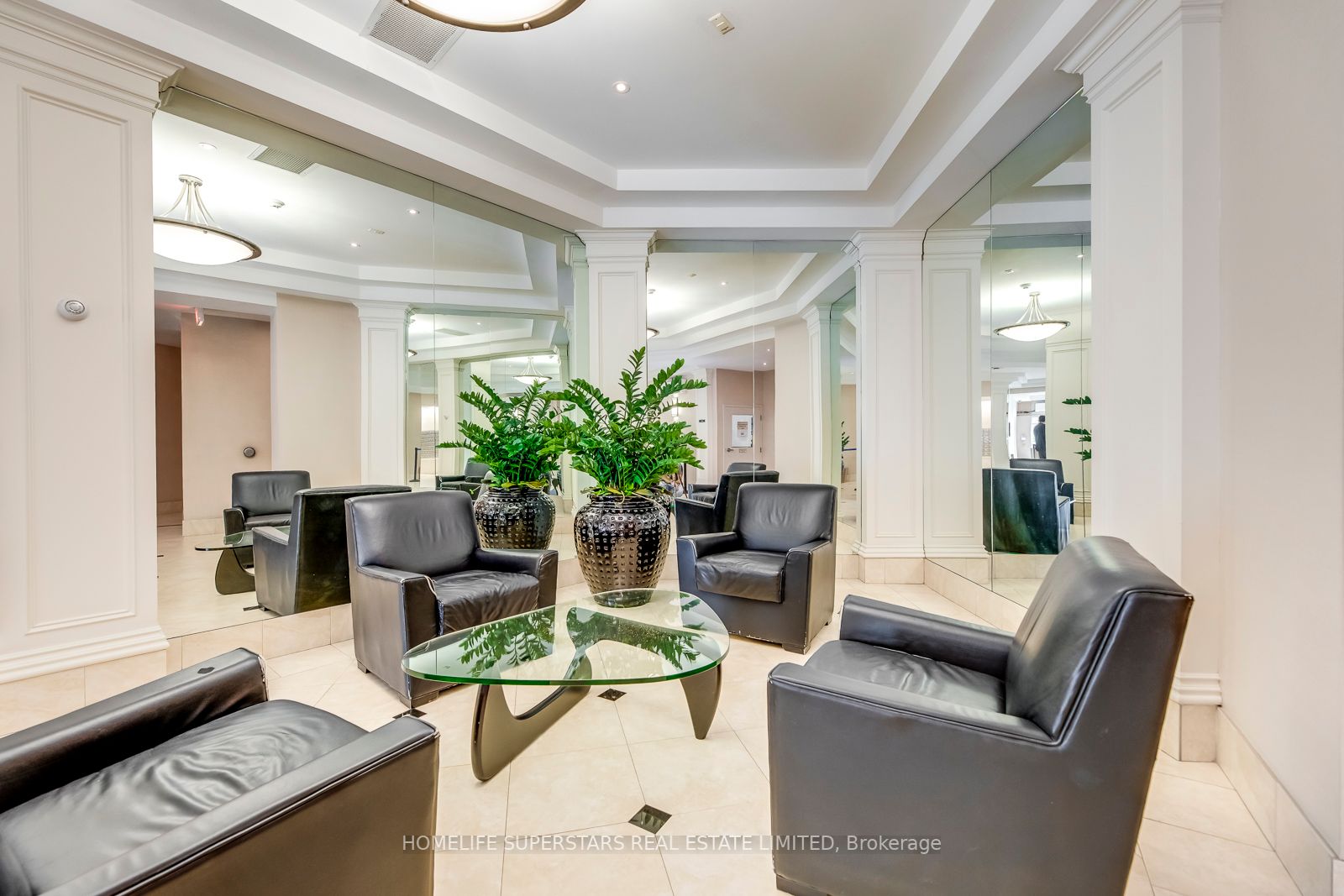 801 King St, #818