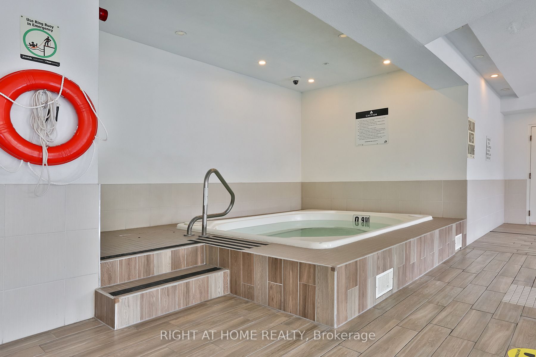 16 Harrison Garden Boulevard, #1112