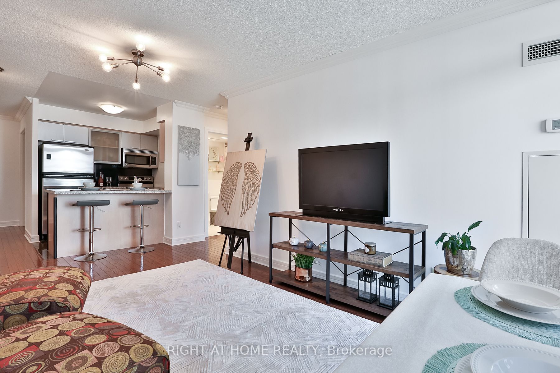 16 Harrison Garden Boulevard, #1112