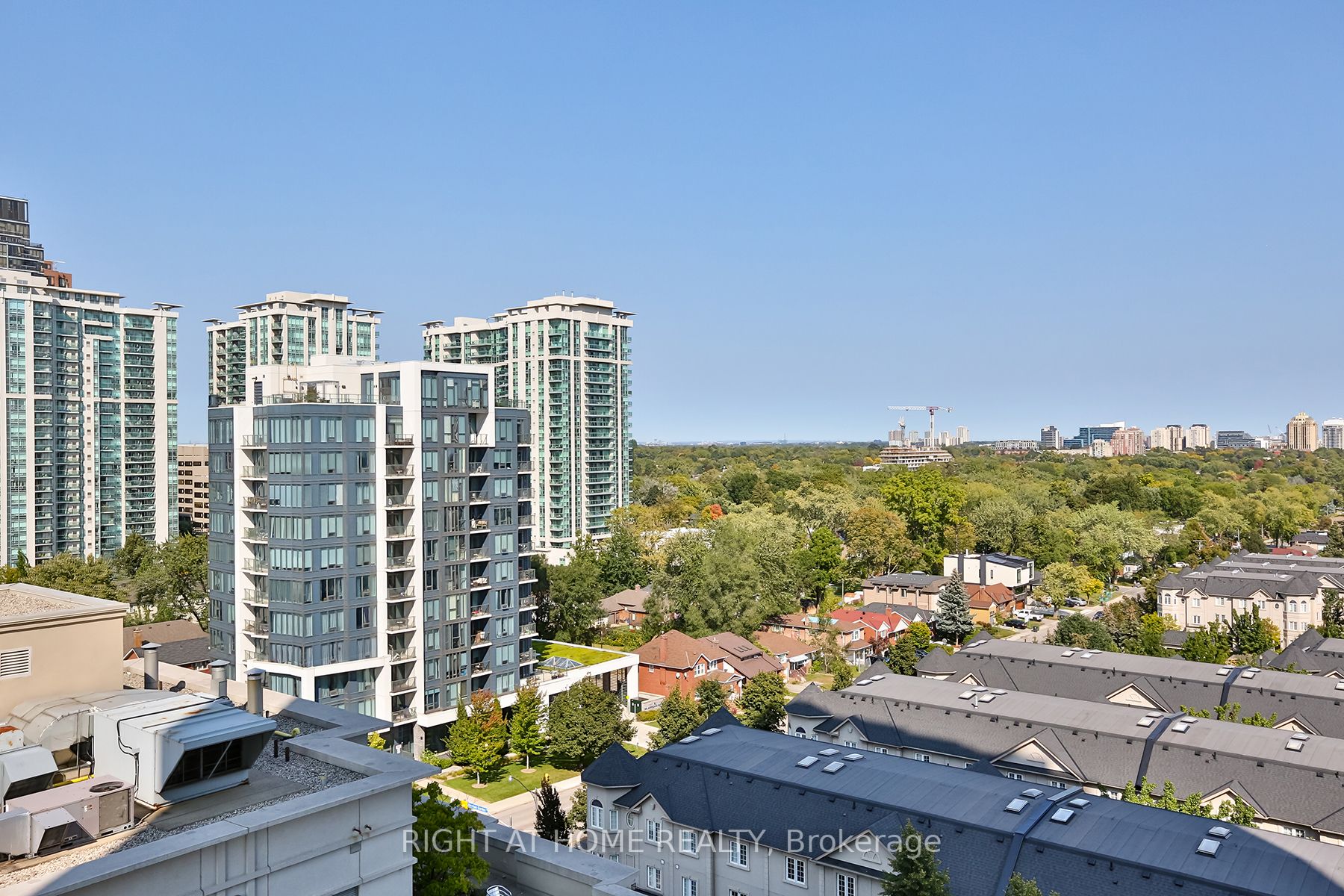 16 Harrison Garden Boulevard, #1112