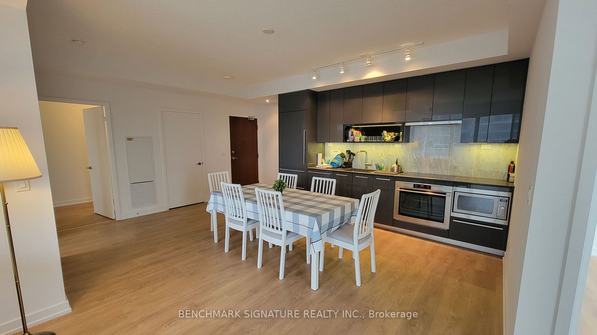 115 Mcmahon Dr, #2211