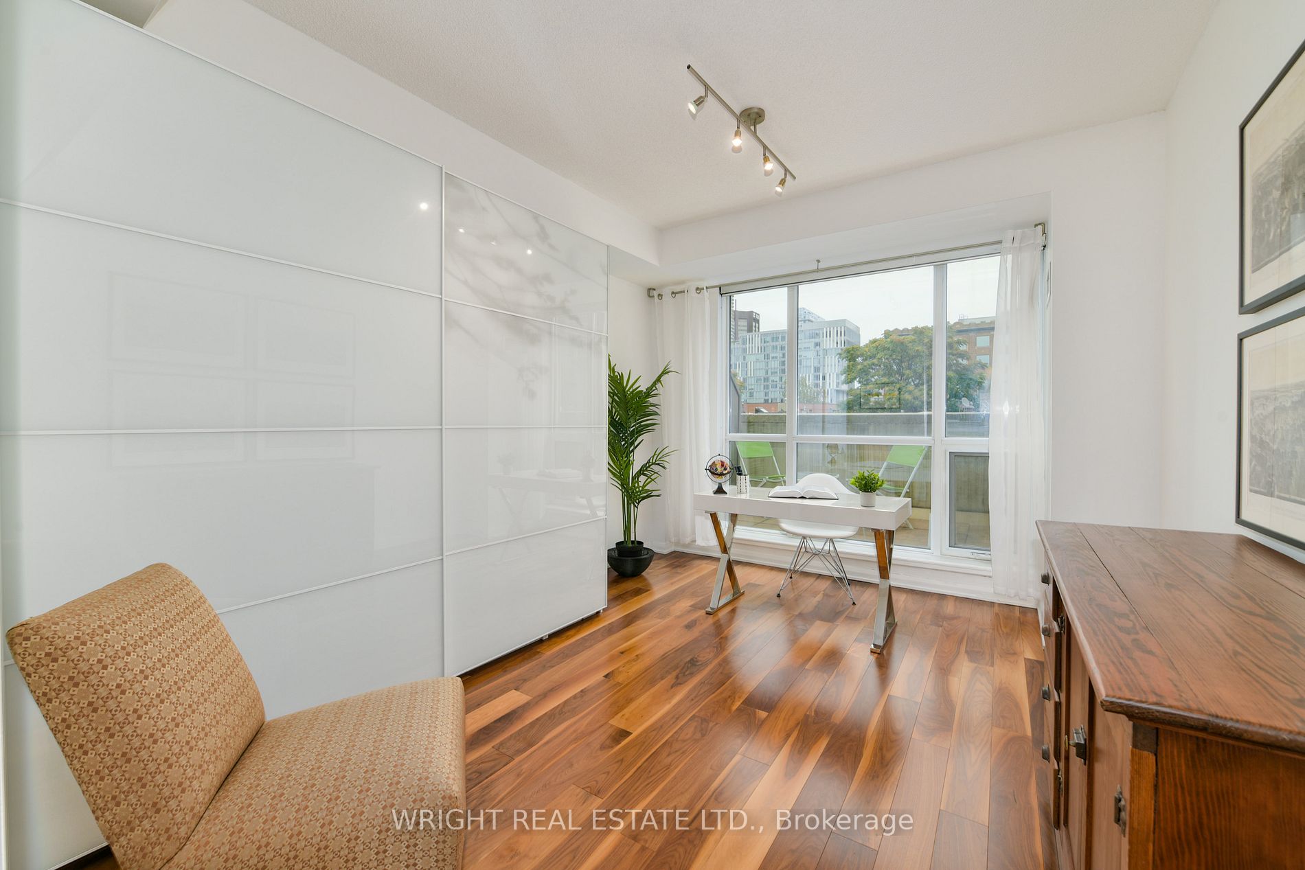 18 Beverley Street, #508