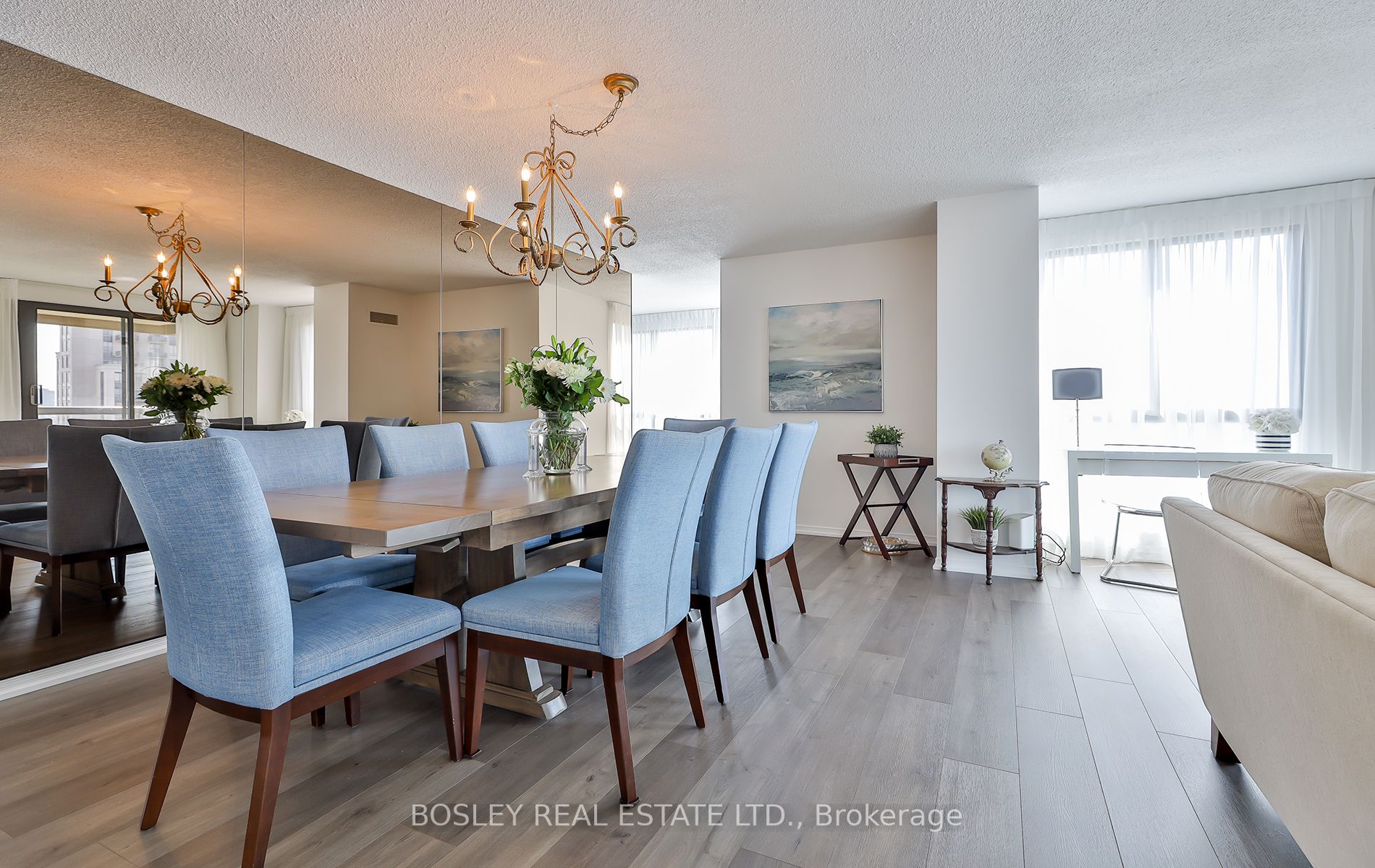 1 Concorde Place, #2302