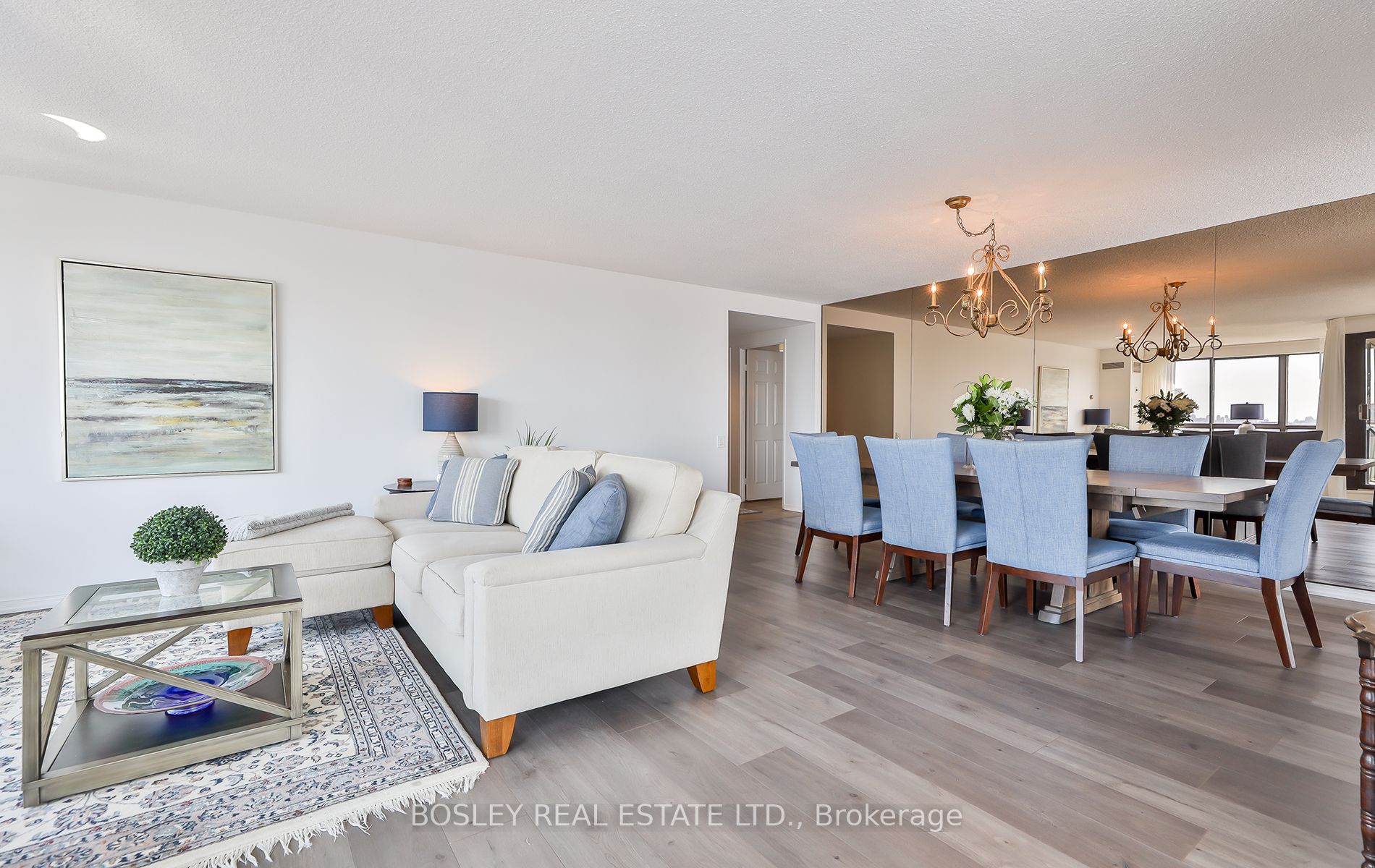 1 Concorde Place, #2302