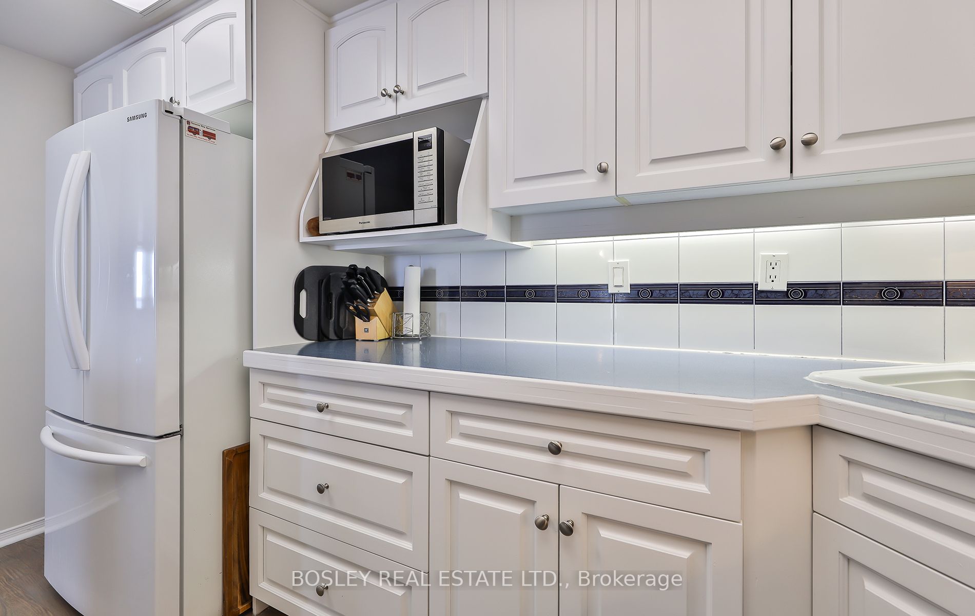 1 Concorde Place, #2302