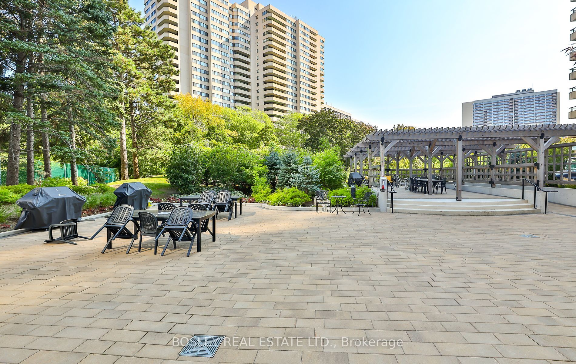 1 Concorde Place, #2302