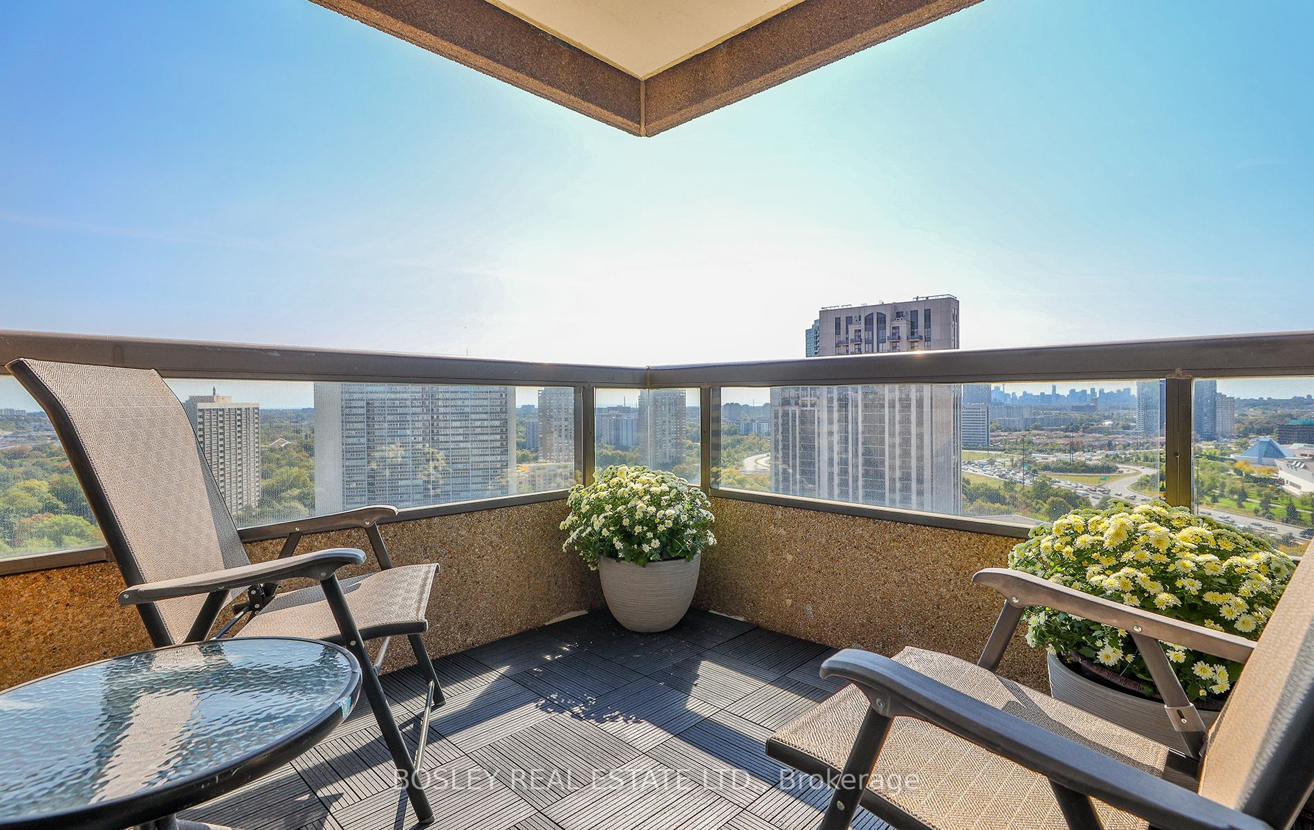 1 Concorde Place, #2302
