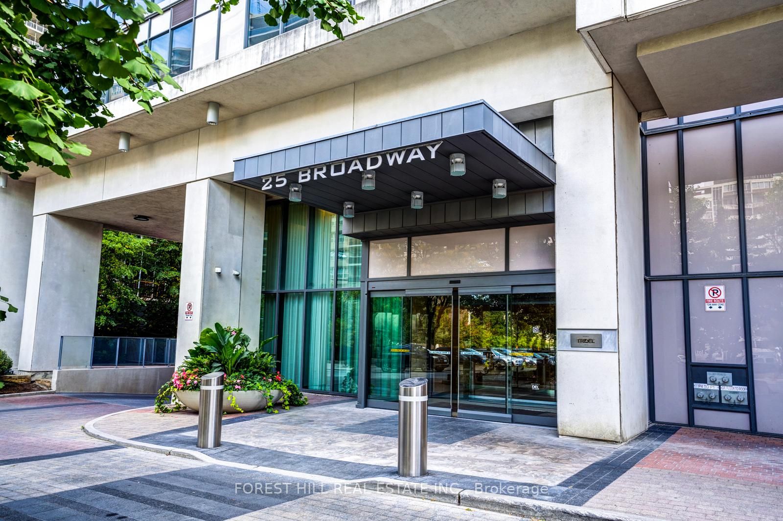 25 Broadway Ave, #1603