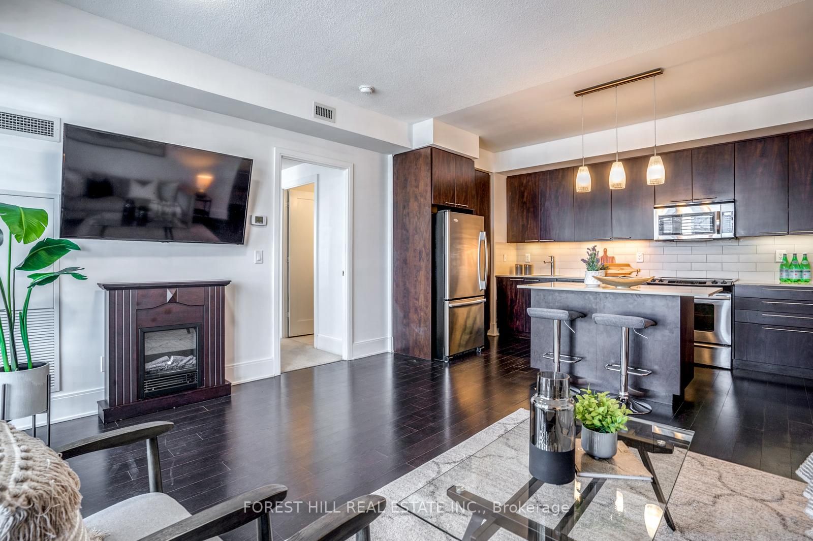 25 Broadway Ave, #1603