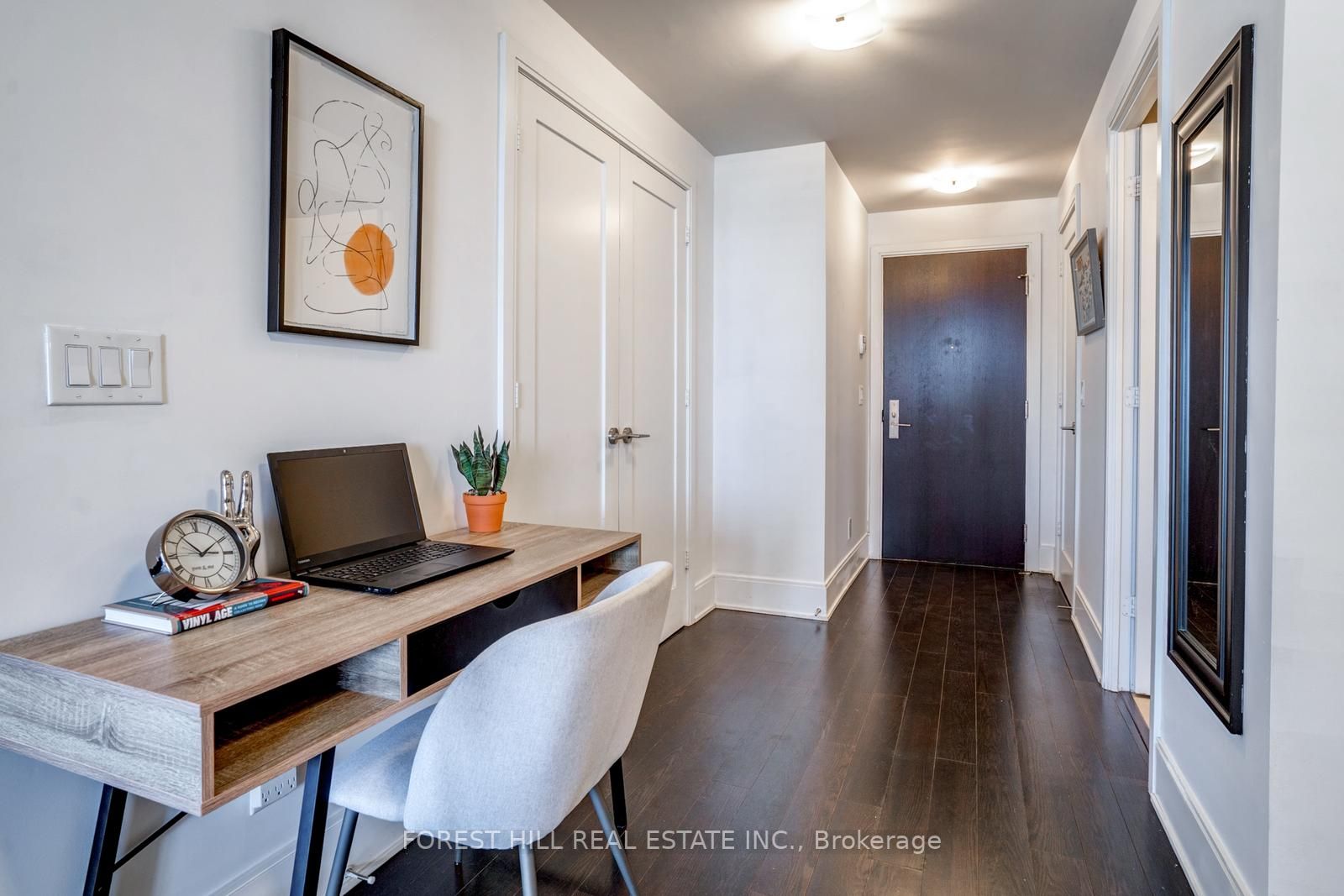 25 Broadway Ave, #1603