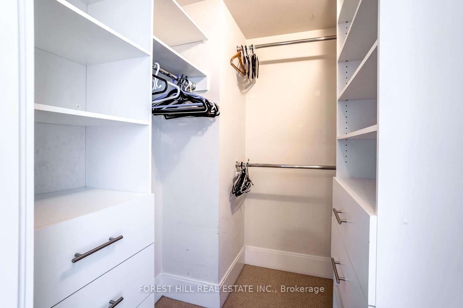 25 Broadway Ave, #1603