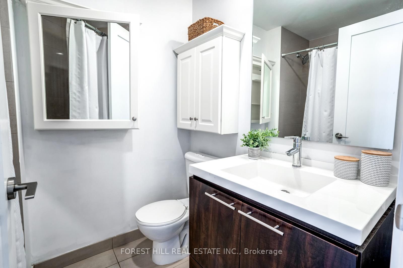25 Broadway Ave, #1603