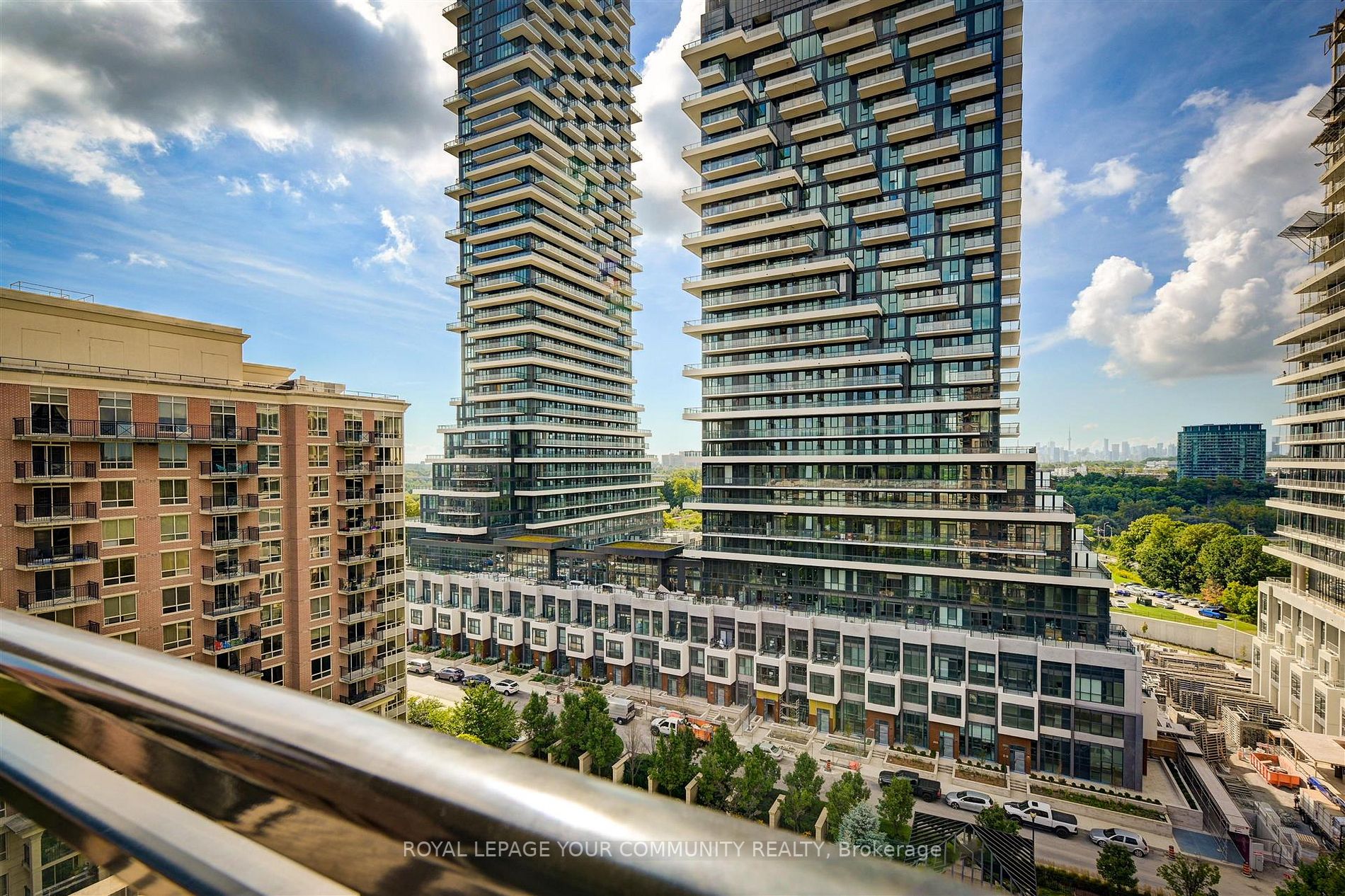 1105 Leslie St, #1102