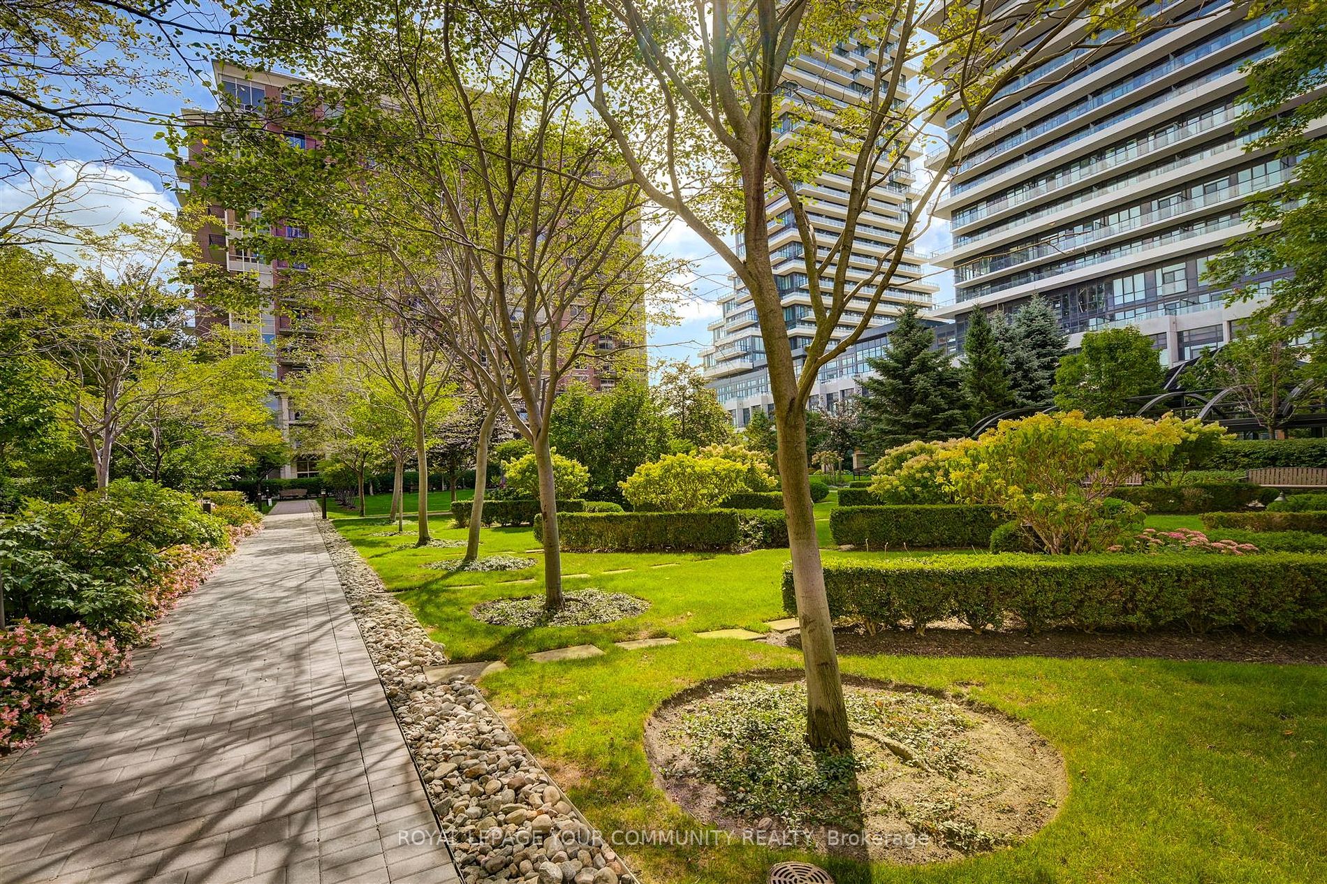 1105 Leslie St, #1102