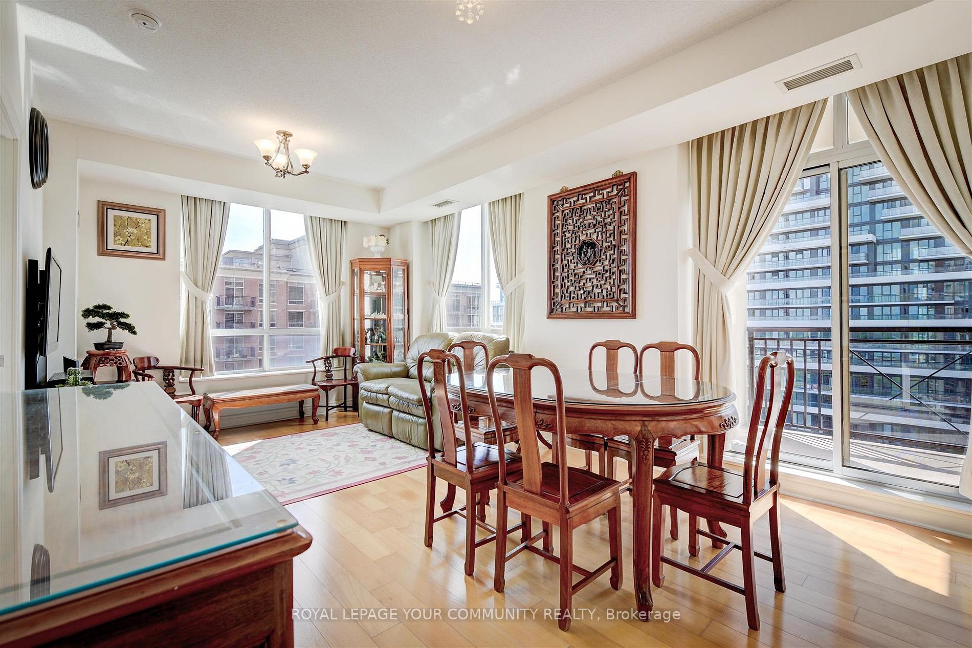 1105 Leslie St, #1102