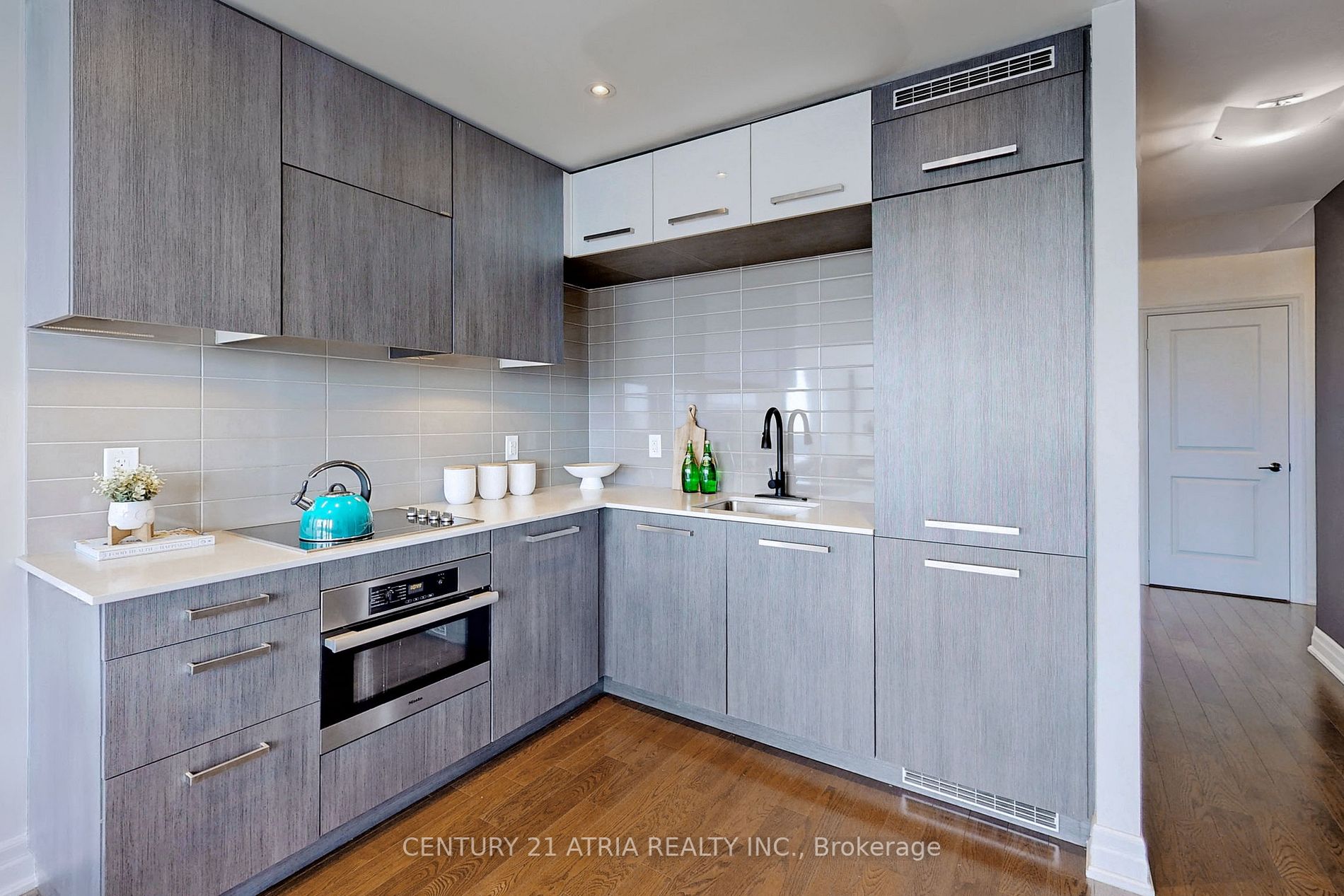 8 The Esplanade, #3812