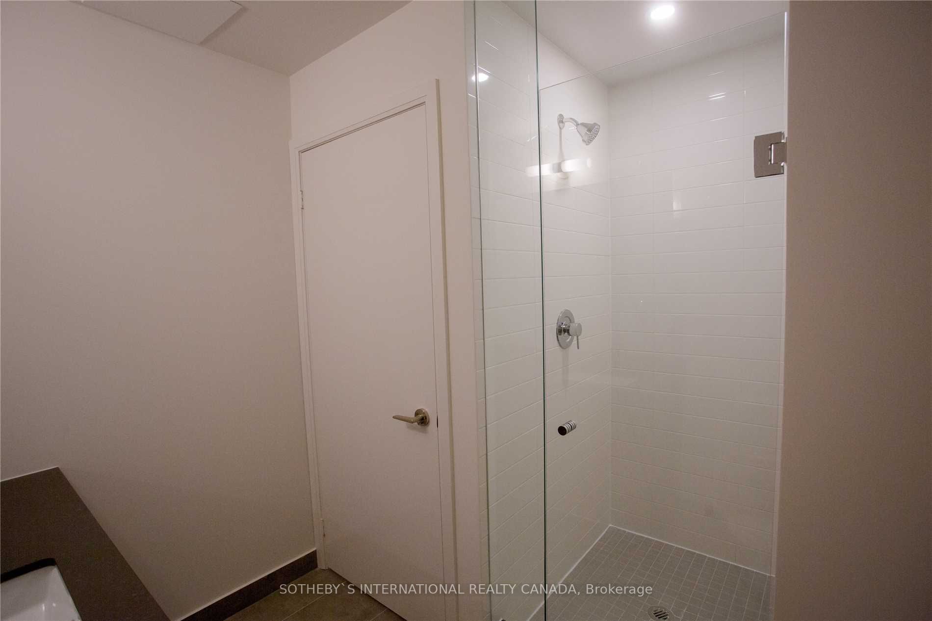 576 Front Street W, #1608E