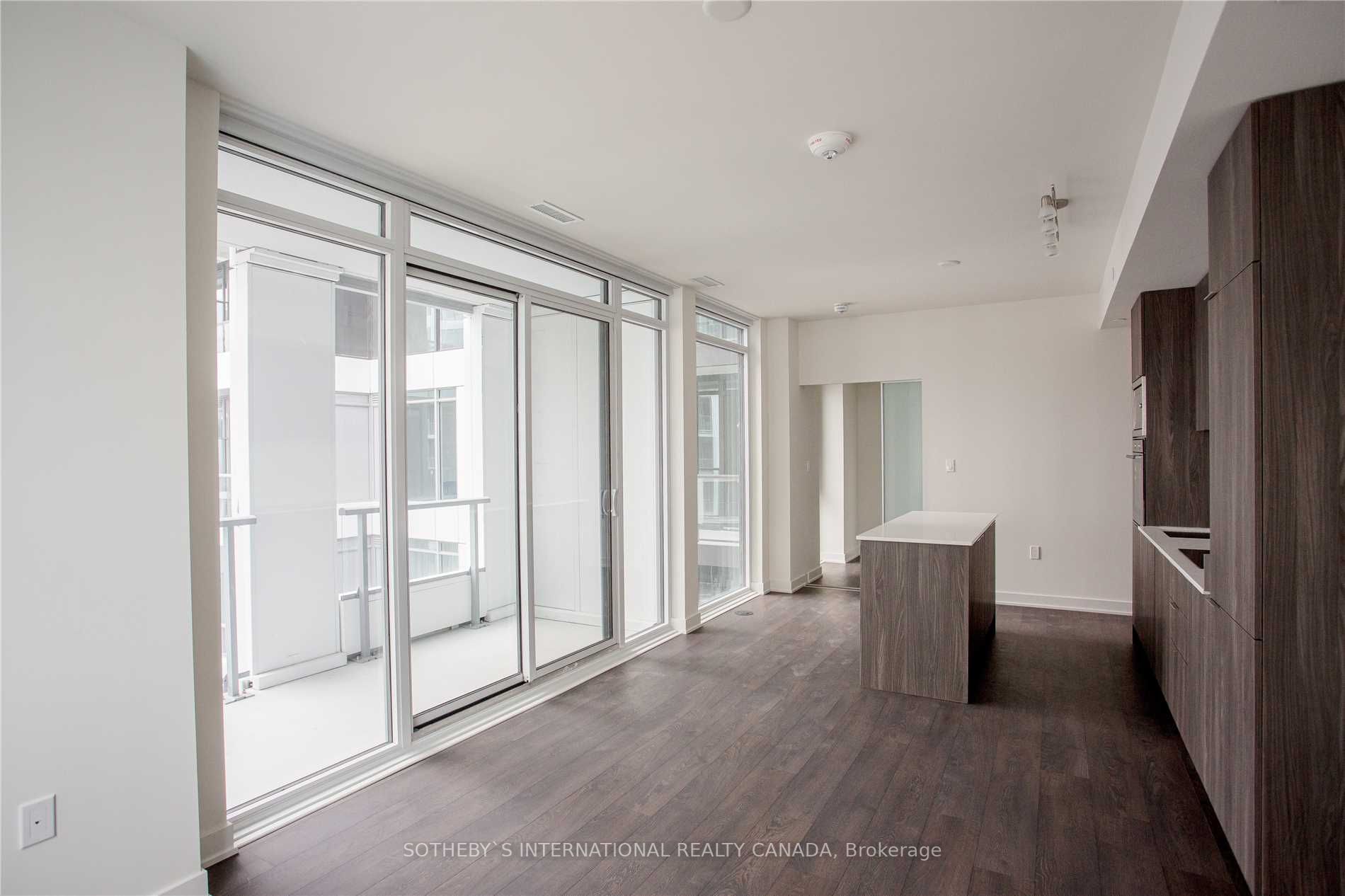 576 Front Street W, #1608E