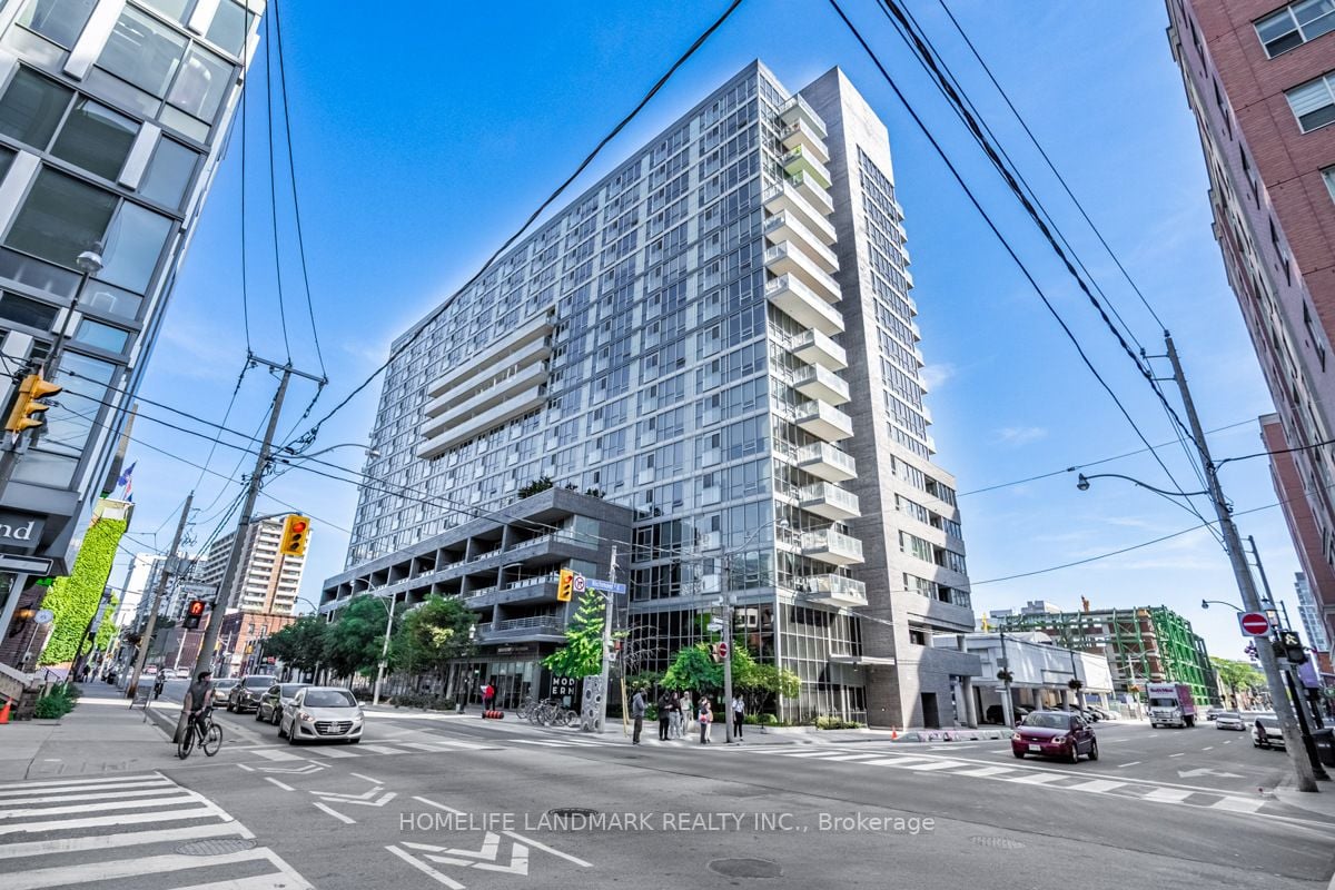 320 Richmond St E, #317