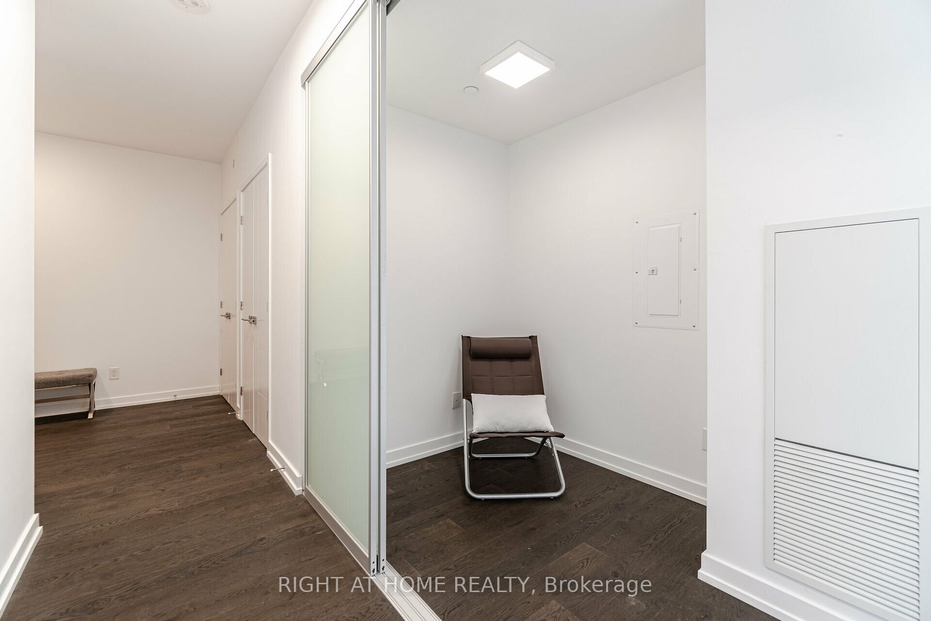 488 University Ave, #2507